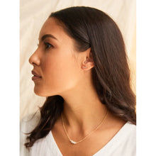 Load image into Gallery viewer, Caesar Stud Earring