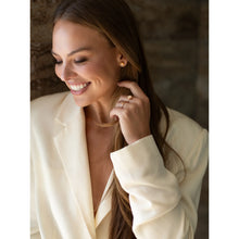 Load image into Gallery viewer, Emma Pearl Dish Studs