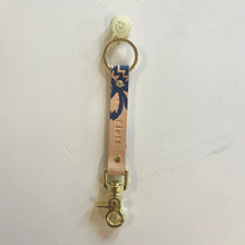 Load image into Gallery viewer, Leather Keychain