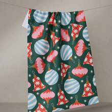 Load image into Gallery viewer, Geometry Holiday 25