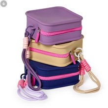 Load image into Gallery viewer, Squish Pocket Wristlet