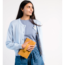 Load image into Gallery viewer, Mare Clutch