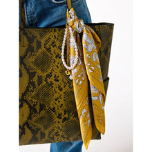 Load image into Gallery viewer, Wyatt Scarves