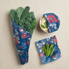Load image into Gallery viewer, Bee's Wrap Reusable Beeswax Food Wraps 3 Pack - Botanical