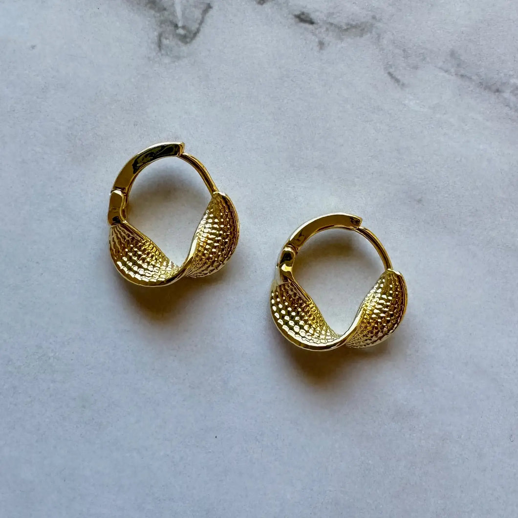 Azalea Hugge Hoop