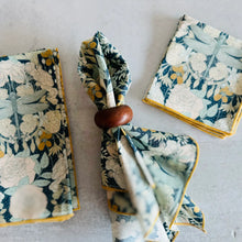 Load image into Gallery viewer, D&amp;A Napkins
