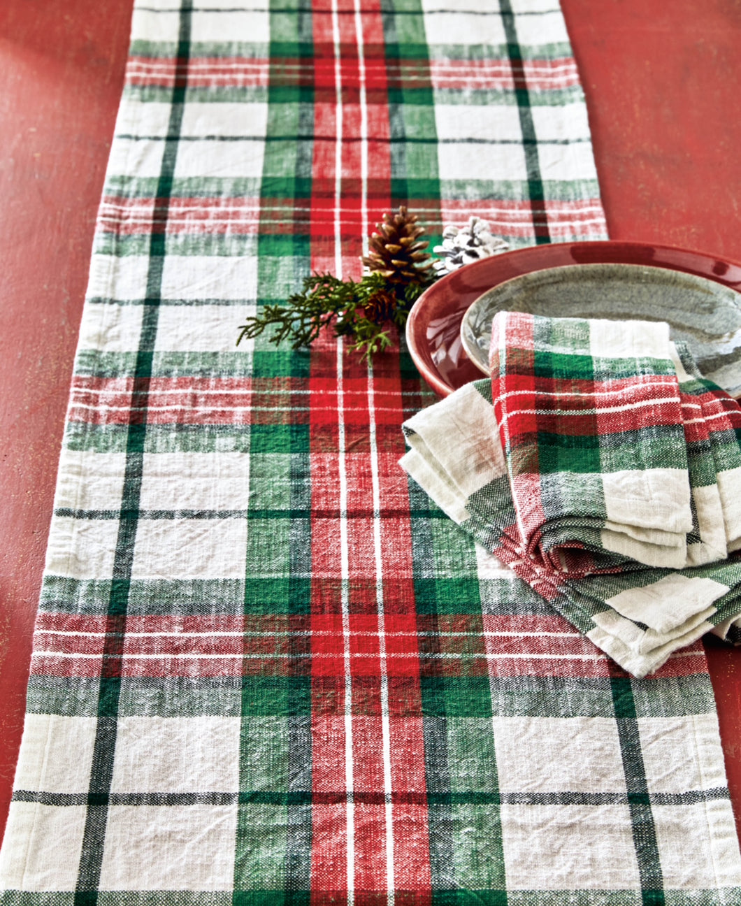 Festive Plaid Napkin Set
