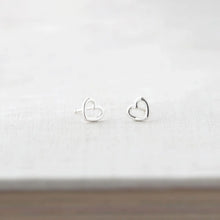 Load image into Gallery viewer, Heart Outline Stud
