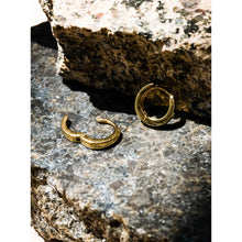 Load image into Gallery viewer, Hinge Hoop
