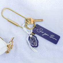 Load image into Gallery viewer, Oyster Pearl Bag Charm
