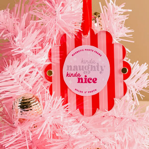 Scallop Picture Frame Ornament