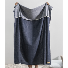Load image into Gallery viewer, Aspen Throw
