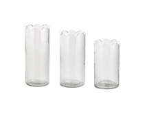 Load image into Gallery viewer, Scalloped Glass Bud Vase
