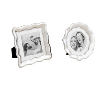 Load image into Gallery viewer, Mini Wavy Metal Frames

