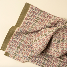 Load image into Gallery viewer, Floria Table Linens
