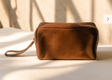 Load image into Gallery viewer, Avery Dopp Kit

