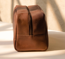 Load image into Gallery viewer, Avery Dopp Kit
