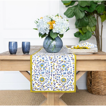 Load image into Gallery viewer, Pom Table Runner
