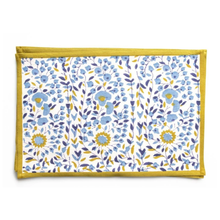 Load image into Gallery viewer, Pom Placemats
