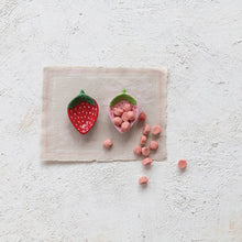 Load image into Gallery viewer, Strawberry Pinch Dish
