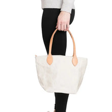 Load image into Gallery viewer, Totti Handbag
